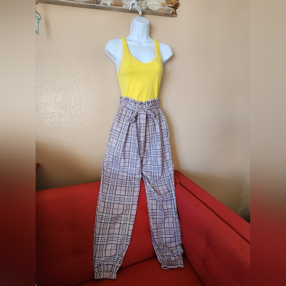 Yellow body suit 💛 ✨️ B&W Plaid Pants outfit